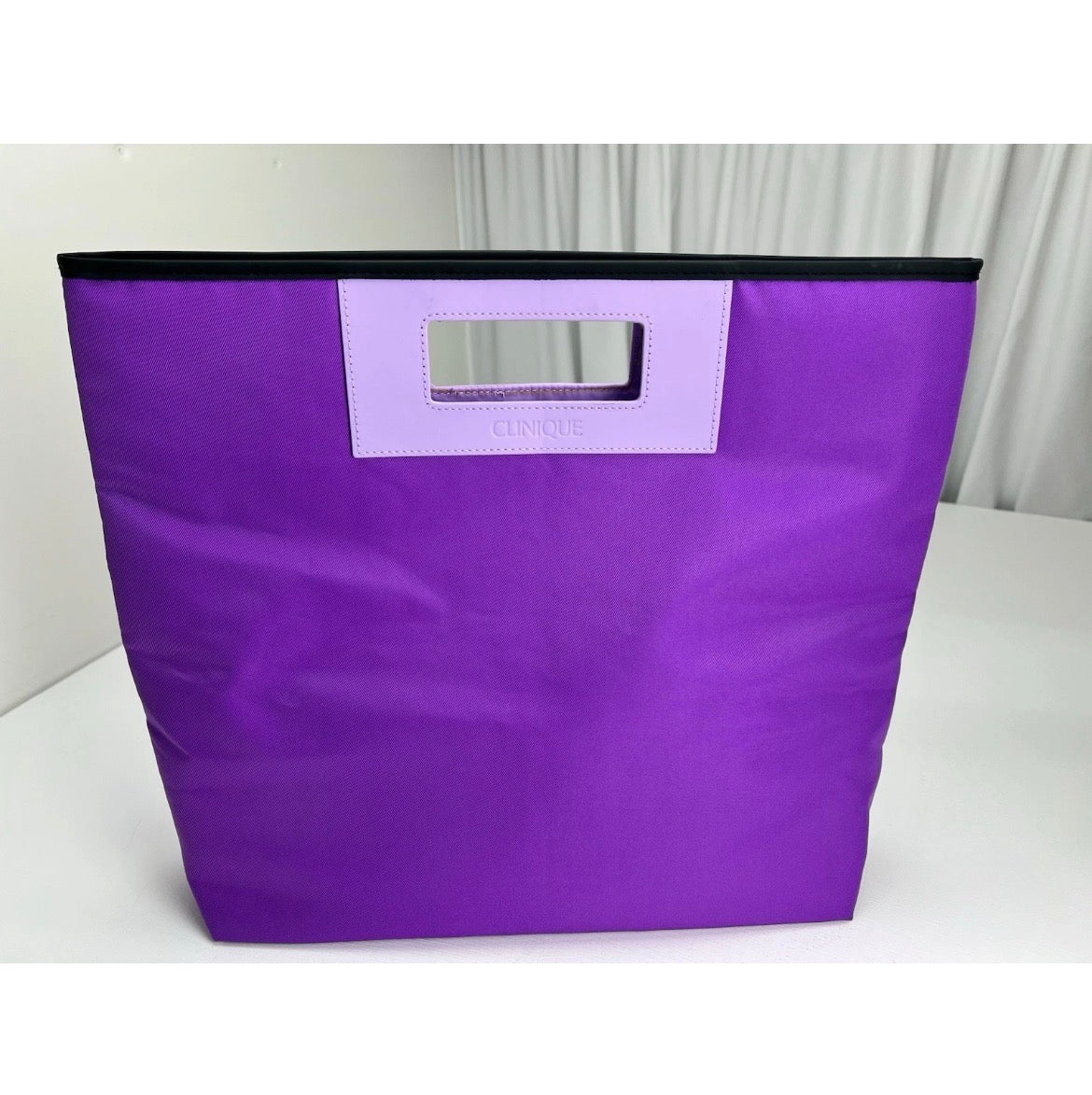 Mod Grape Clutch 🍇✨💜